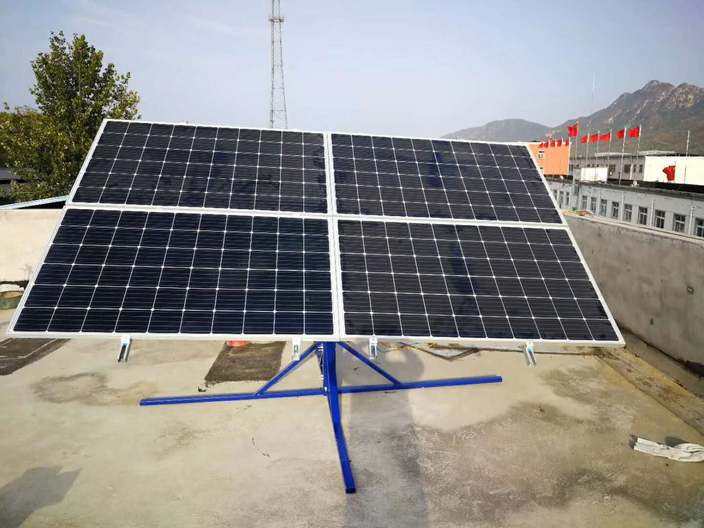 自動追日太陽能發(fā)電系統(tǒng)